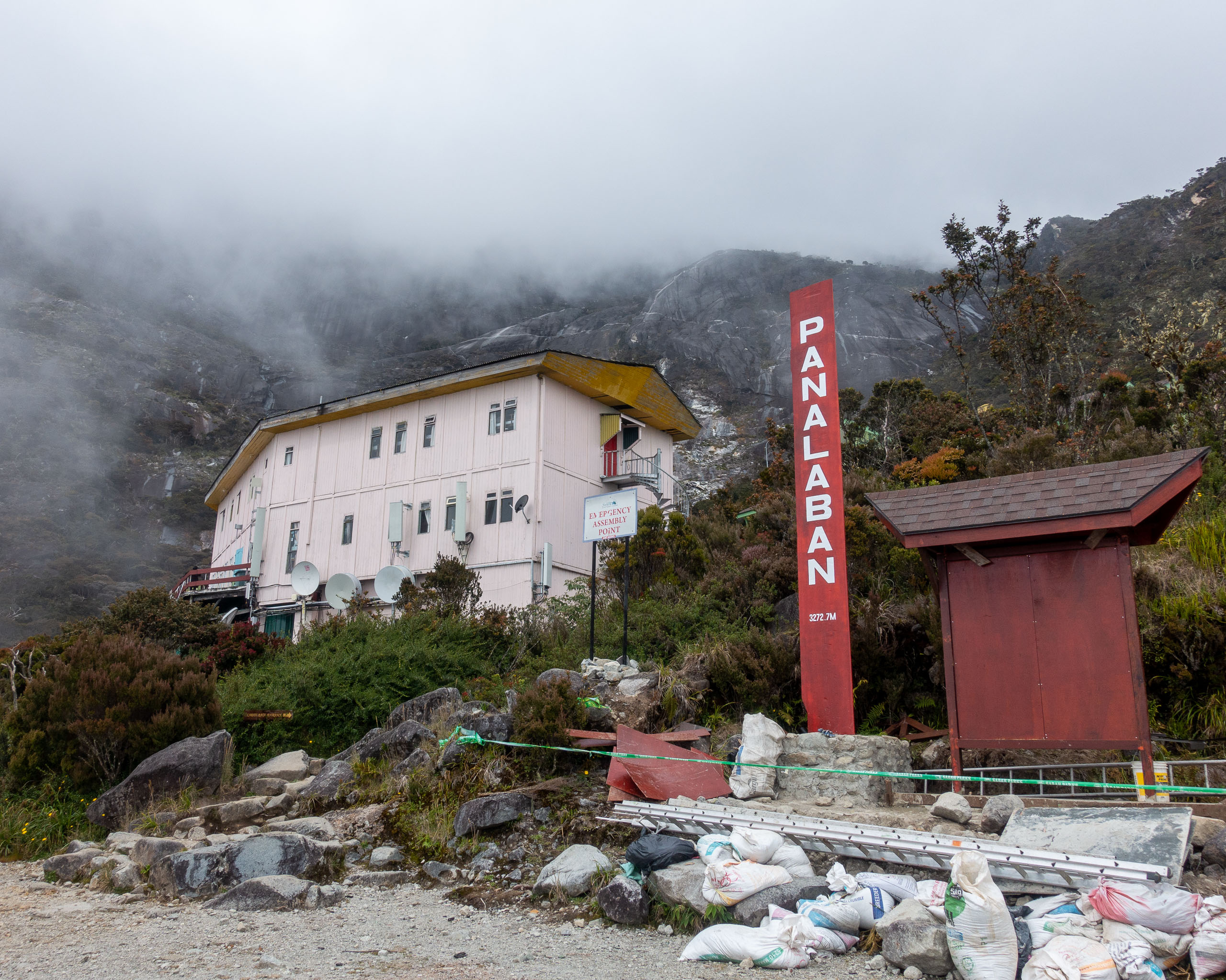 Mount Kinabalu | Hiking to Malaysia's Highest Point - Humble and Free